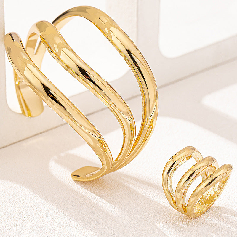 Retro Women's Ring and Bracelet